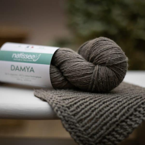 Damya Taupe, fil végétal à tricoter en chanvre et coton bio
