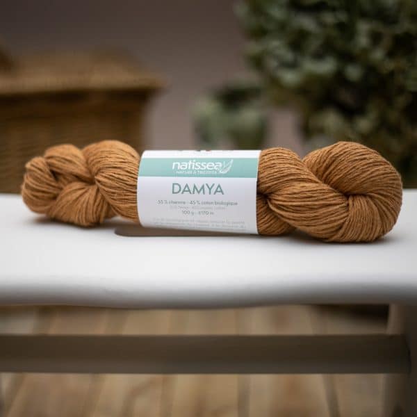 Damya Caramel, fil végétal à tricoter en chanvre et coton bio