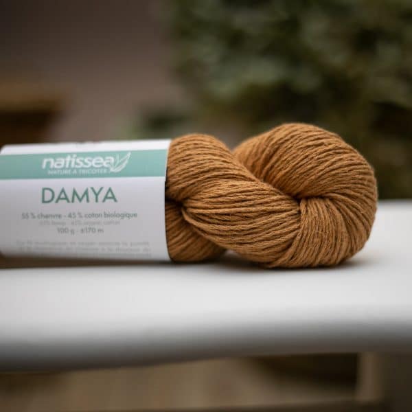 Damya Caramel, fil végétal à tricoter en chanvre et coton bio