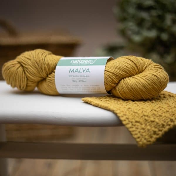 Malva Moutarde, fil végétal à tricoter en coton bio