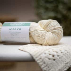 Malva Ecru, fil végétal à tricoter en coton bio